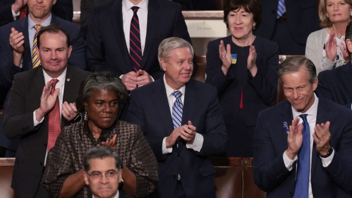 See Ya! - Top Republican Senator Gets Brutal News After Backstabbing Trump