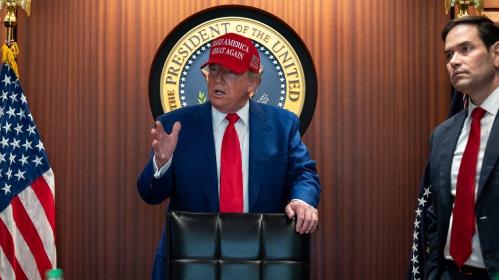 BREAKING NOW: SUDDEN RESIGNATION — Trump is Left Speechless